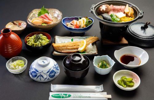 Shintotsukawa Hotel | Discover Sunhills Sarai with Complimentary Breakfast Included