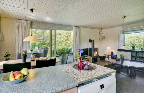 Vejlby Fed House | Relax at Suni - Oceanfront Retreat Just 400m from the Sea
