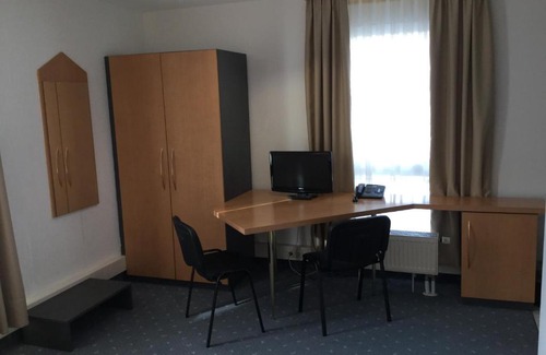 Reinheim Hotel | Cozy Sunibel Inn: Wheelchair Accessible & Family-Friendly