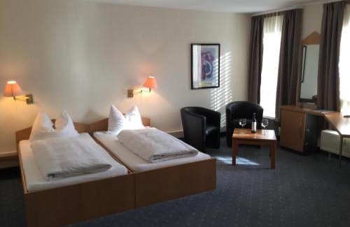 Reinheim Hotel | Cozy Sunibel Inn: Wheelchair Accessible & Family-Friendly