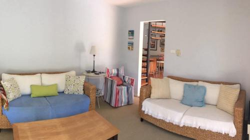 Killcare House | Beachside Getaway at Sunidaze House for Families