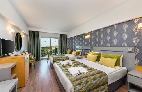 Side Resort | Experience Sunis Kumköy Beach Resort & Spa - 5-Star Retreat