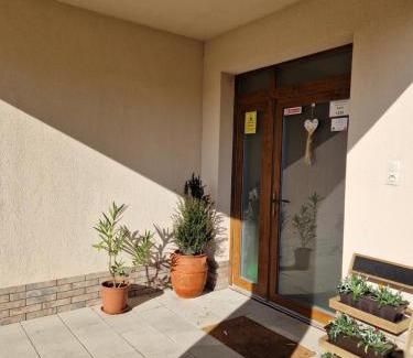 Gyula Apartment | Oceanfront Sunlight Apartman with Exceptional 10/10 Rating