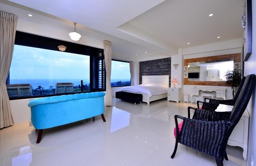 Chenggong House | Experience the Beauty of Sunlight Gallery Landscape Hotel