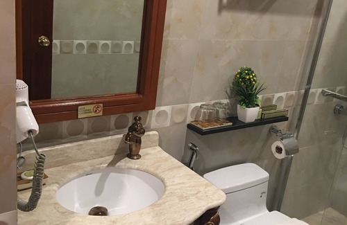 Coron Town Proper Hotel | Welcome to Sunlight Guest Hotel Coron with Pool & Restaurant