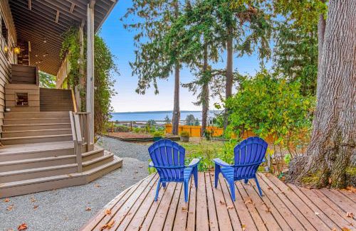 Clinton House | Experience Family-Friendly Stays at Sunlight Vista