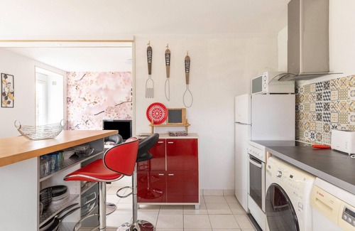 Isigny-sur-Mer House | Cozy Holiday Home in Normandy with Family-Friendly Amenities