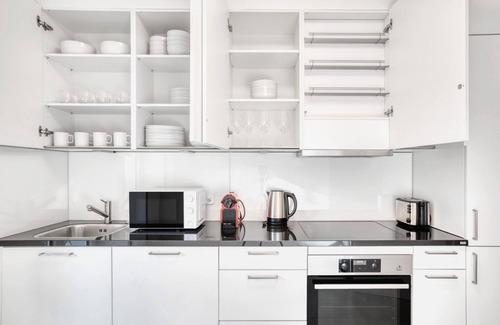 Basel City Centre Apartment | Bright Matthäus 3 Room with Kitchen Near Market by Blueground
