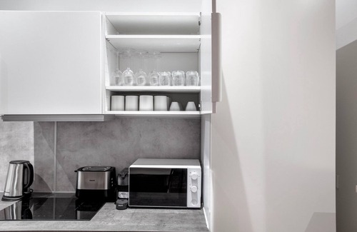 Prenzlauer Berg Apartment | Bright 2BR Retreat in Prenzlauer Berg Near Schönhauser Allee
