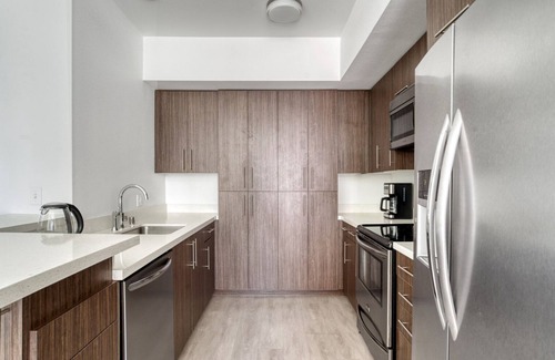 Centennial Apartment | Bright Redwood City 1BR: Pet-Friendly & Near Caltrain