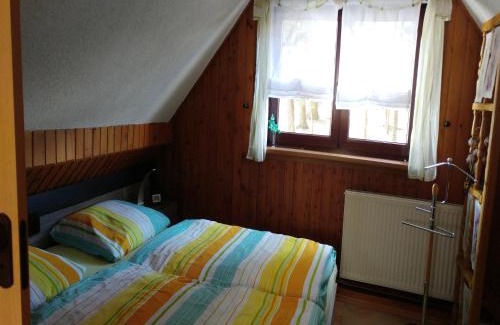 Altenfeld House | Relaxing Holiday Home in Altenfeld with Private Pool
