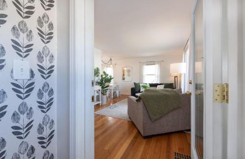 North Spokane House | Bright Scandi Retreat - Steps to Whitworth University & Shops