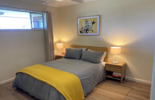 Tamworth Apartment | Sunlit Serenity in East Tamworth