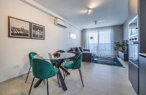 Msida Apartment | Sunlit Serenity: Modern Apartment with City Views