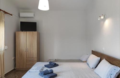 Arcoudi Apartment | Bright Sunlit Shores Apartment - Family-Friendly Getaway