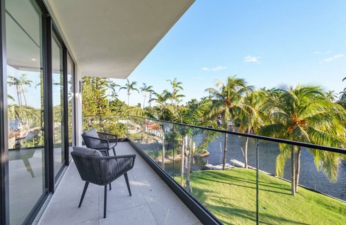 Seybold Villa | Enchanting Waterfront Estate with Dock & Movie Theater
