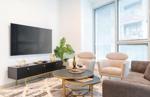 Tel Aviv Apartment | Stylish Apartment in Prime Tel Aviv Location by Sea N' Rent