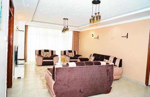 Thompson Estate Apartment | Sunninghills Apartments