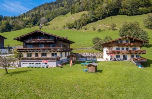 Goldegg Apartment | Discover Sunnseitn: Oceanfront Retreat with Pool Access