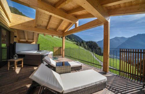 Moso in Passiria Apartment | Mountain Retreat at Sunnseitn Lodge: Top-Rated Suite & Hot Tub