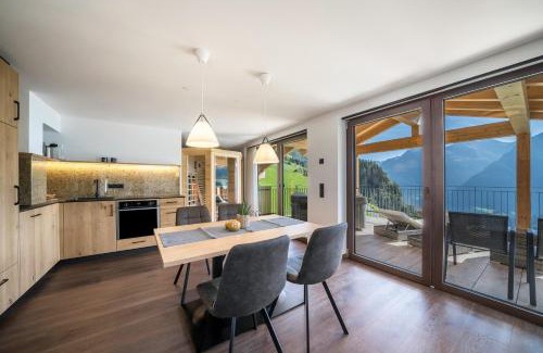 Moso in Passiria Apartment | Mountain Retreat at Sunnseitn Lodge: Top-Rated Suite & Hot Tub