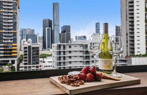 South Brisbane Apartment | Bright 4-Star Retreat with Pool in South Brisbane