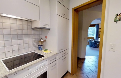 Silvaplana Apartment | Bright 2½-Room Apartment with Kitchen in Quiet Location
