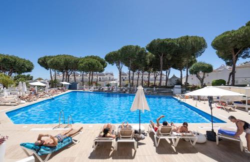 Urbanizacion Hacienda las Chapas Apartment | Sunny 2BR Resort Retreat with Pools, Restaurant & Gym