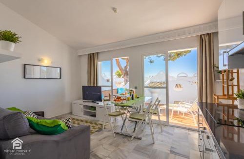 Urbanizacion Hacienda las Chapas Apartment | Sunny 2BR Resort Retreat with Pools, Restaurant & Gym