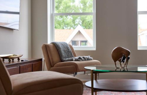 Hoboken Apartment | Sunny 2BR Loft Work Relax Minutes to NYC
