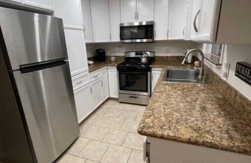Norwalk House | Inviting 3-Bedroom Hacienda for Family Getaways