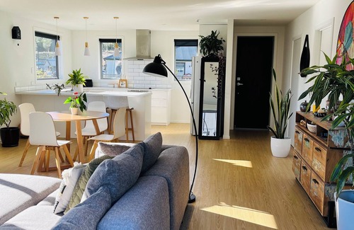 Lake Hayes House | Sunny 3 bedroom house on Jones Avenue