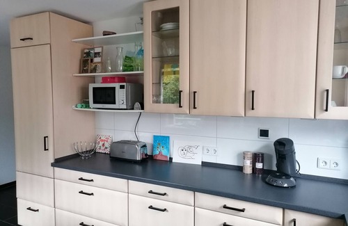 Denzlingen Apartment | Sunny and large 1 room apartment (60m²) on the outskirts of Denzlingen /15 km from Freiburg
