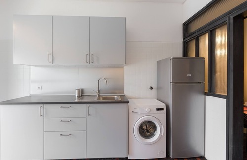 Lordelo do Ouro e Massarelos Apartment | Sunny Apartment Douro Riverside with Spa and Breakfast