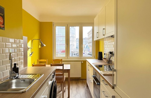 Yppenplatz Apartment | Sunny apartment near Yppenplatz