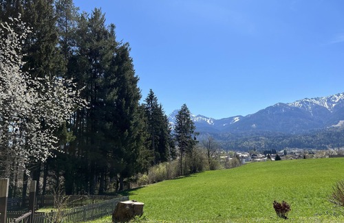 Faak am See Apartment | Bright Beachfront Apartment with Pool and Lake Views