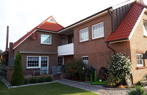 Neermoor Apartment | Bright Apartment with Balcony Overlooking Scenic Pond