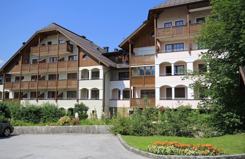 Russbach am Pass Gschuett Apartment | Cozy Ski Apartment with Free Depot and High Guest Ratings