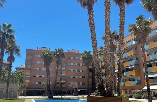 La Vila Olimpica del Poblenou Apartment | Sunny Apt Steps from Beach with Pool and Community Space
