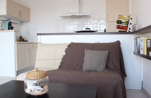 Port District Apartment | Cozy Oceanfront Apartment in Châtelaillon-Plage for 2