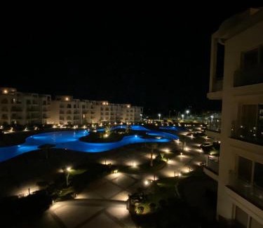 Ras Nasrani Apartment | Beachfront Bliss at Sunny Beach Sharm El Sheikh - 4 Star Stay