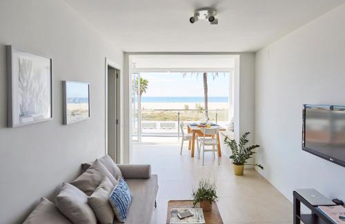 Castelldefels Apartment | Inviting Beachfront Getaway with Ocean Views for Families