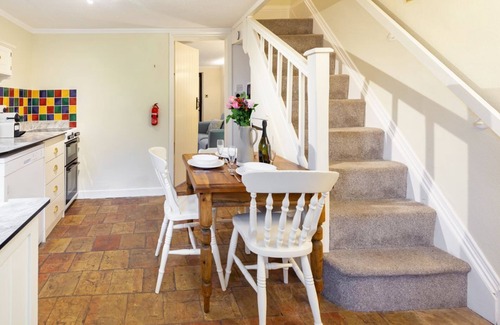 Mundesley Apartment | Inviting Sunny Beck Cottage - Family-Friendly Retreat in Mundesley