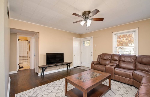 Kokomo House | Bright Bungalow with Pool, Spa & Perfect Guest Rating