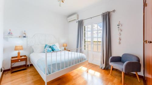 Santo Estevao House | Relaxing Oceanfront 4 BDR House with Pool - Guest Rated 10/10