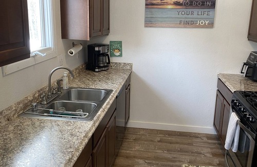 Northeast Anchorage Condo | Bright Condo with Spectacular Views & Family-Friendly Amenities