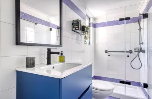 Kolokinthou Apartment | Inviting 2nd Floor Apartment with Balcony - Rated 9.4/10