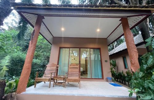 Ranong Resort | Beachfront Bliss at Sunny Cove Beach Resort Koh Phayam