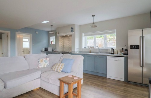 Holworth House | Sunny Croft: Pet-Friendly Retreat with Hot Tub in Dorchester