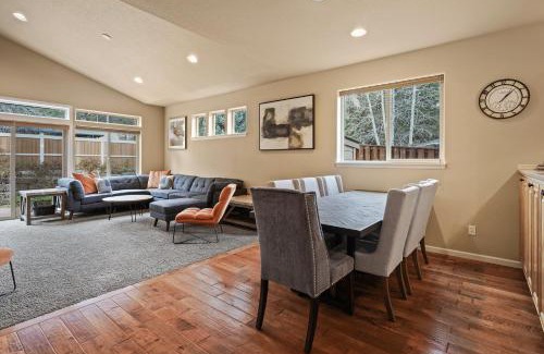 Old Farm District House | Relaxing Stays at Sunny Days: Pet-Friendly & Pool Access